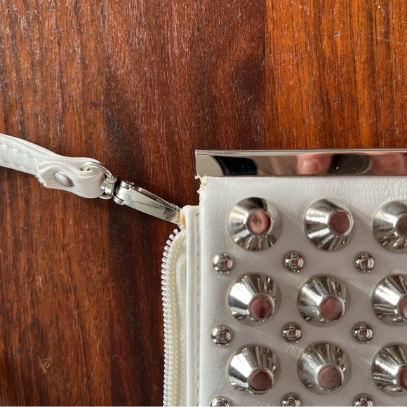 Jennie Lottie Clutch - Picture 4 of 6